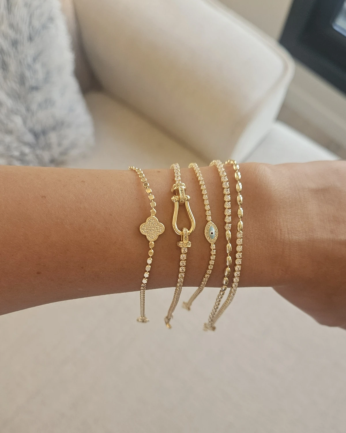 Blue Charm – Nazar Boncuklu Taşlı Bileklik